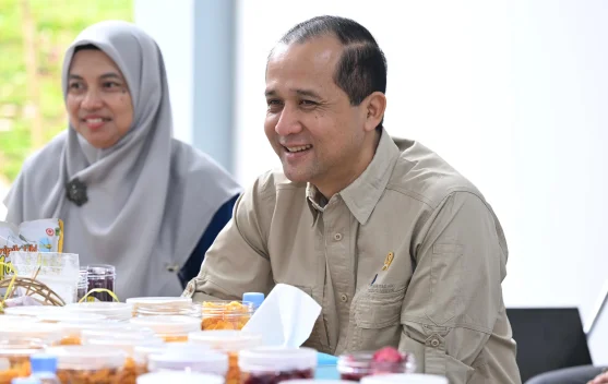 Mentrans Tegaskan Transmigrasi Harus Ciptakan Pusat Pertumbuhan Ekonomi Baru - RRI.co.id