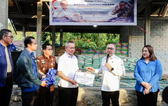 Menko Pangan Salurkan Bantuan bagi Korban Gempa Sigi - RRI.co.id