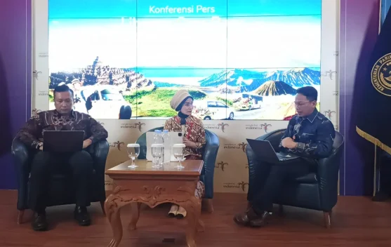 Kemenpar Ajak Berwisata melalui "Liburan Cara Baru" #DiIndonesiaAja - RRI.co.id