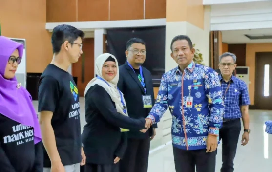 Pemkab Bekasi Rangkul Puluhan Pengusaha Ikut Program UMKM Naik Kelas - RRI.co.id