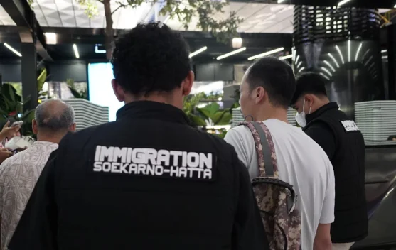 Imigrasi Deportasi Tiga WN Tiongkok Pelaku Kawin Pesanan - RRI.co.id