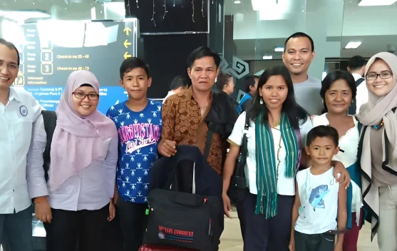 Menembus Keterbatasan: Kisah Iwenk Karsiwen dan Perjuangan Melindungi Migran