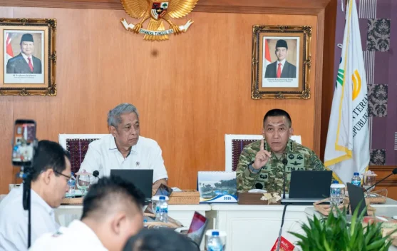 Bentuk Karakter, Kemensos Libatkan 1.000 Taruna Akmil Latih Siswa Sekolah Rakyat - RRI.co.id