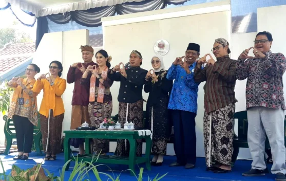 Harganas 2026: Peran Ayah Dinilai Kunci Hadapi Pengaruh Digital Anak - RRI.co.id