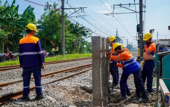 Demi Keselamatan, KAI Daop 1 Jakarta Tutup 31 Perlintasan Liar - RRI.co.id