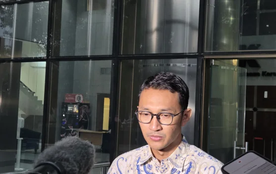 Bupati dan Sekda Kuansing Dijemput KPK di Soetta, Langsung Jalani Pemeriksaan - RRI.co.id