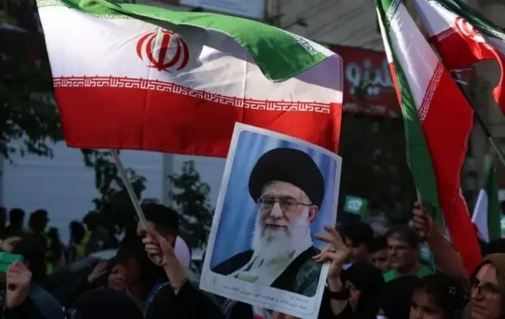 Tokoh Agama dari 90 Negara Akan Hadiri Pemakaman Ayatollah Ali Khamenei - RRI.co.id
