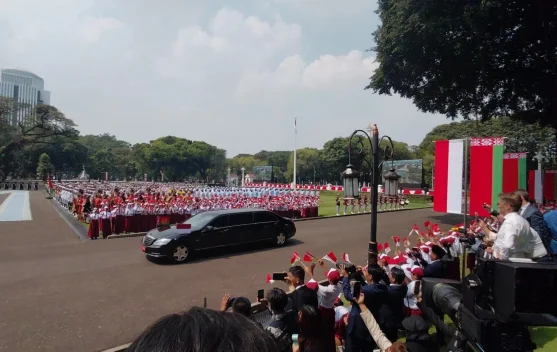 Ketibaan Presiden Belarus, disambut Meriah Puluhan Siswa - RRI.co.id