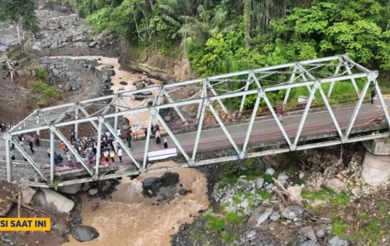 Jembatan Enang-enang Kembali Dibuka Terbatas, PU Percepat Penanganan Permanen - RRI.co.id