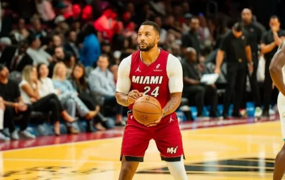 Norman Powell Resmi Gabung Bulls, Siap Bawa Energi Baru - RRI.co.id