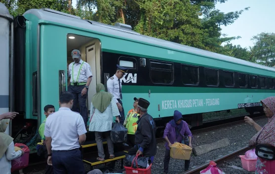 Kereta Petani Pedagang Layani 26.074 Penumpang Semester I 2026 - RRI.co.id