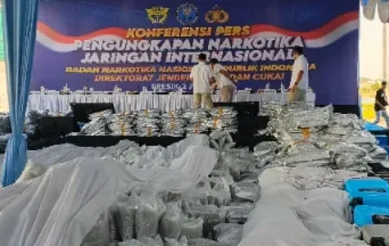 BNN Gerebek 3,37 Ton Narkoba di Gudang Gresik, 12 Orang Ditangkap - RRI.co.id