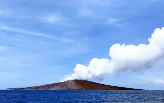 Gunung Anak Krakatau Berstatus Siaga, Warga Diminta Jauhi Radius 5 Km - RRI.co.id