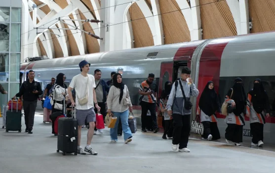 Whoosh Layani 184 Ribu Penumpang Asing Sepanjang Semester Satu 2026 - RRI.co.id