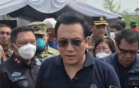KLH Kerahkan Drone Thermal Pantau Kebakaran TPA Jatiwaringin Secara Berkala - RRI.co.id