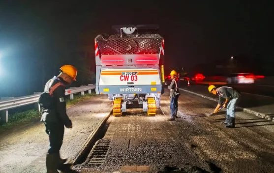 Jasamarga Lakukan Pemeliharaan Jalan di Tol Jagorawi - RRI.co.id