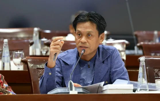 DPR Soroti Rp67 Triliun Anggaran Pendidikan 2025 Tak Terserap - RRI.co.id