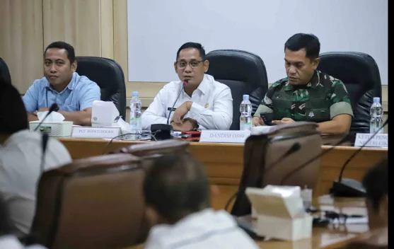 Jelang Pilkades, Plt Bupati Bekasi Minta Calon Kades Berkompetisi Secara Sehat - RRI.co.id