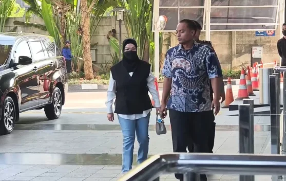 Bupati Sukoharjo Tiba di Gedung KPK untuk Jalani Pemeriksaan Pasca OTT - RRI.co.id
