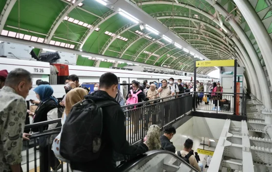Penumpang Pagi Naik 12 Persen, LRT Jabodebek Keluarkan Panduan - RRI.co.id