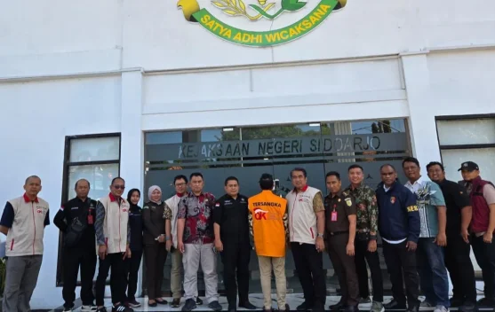 OJK Serahkan Tersangka Kasus BPR SAWA ke Kejaksaan - RRI.co.id