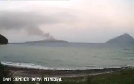 Gunung Anak Krakatau Erupsi 18 Kali, PVMBG: Status Siaga