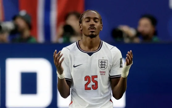 Djed Spence Jadi Pemain Muslim Pertama Inggris di Piala Dunia