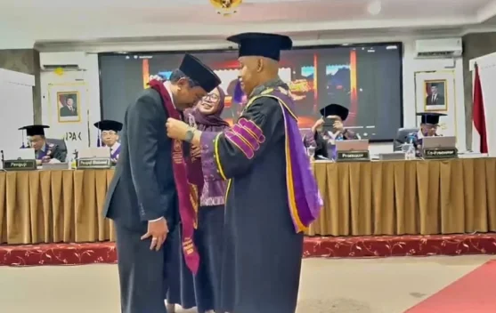 Mantan Direktur PP RRI Sandang Doktor dengan Predikat Sangat Memuaskan