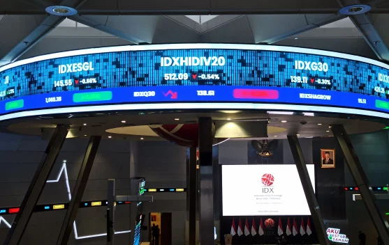 IHSG Menghijau, ENZO Pimpin Daftar Saham Terkuat