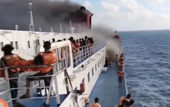 Tim SAR Catat 4 Korban Kebakaran KMP Mutiara Sentosa 2 di Perairan Madura - RRI.co.id