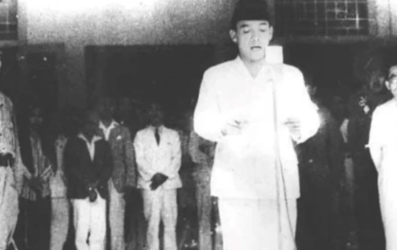 Mendur Bersaudara, Sosok Dibalik Dokumentasi Detik-detik Kemerdekaan Indonesia - RRI.co.id