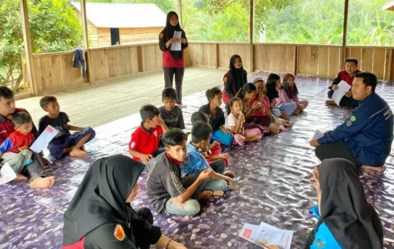 Partisipasi Semesta Hadirkan PAUD bagi Anak Suku Dalam Jambi