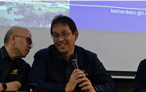 Menkeu Purbaya Tunda Pemungutan Pajak Penghasilan oleh 'Marketplace'