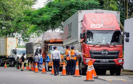 Kemenhub Catat 1,35 Juta Kendaraan Angkutan Barang Patuhi Aturan hingga Agustus