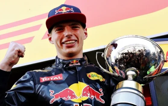 Verstappen Pastikan Masa Depan, Red Bull Jadi Pilihan