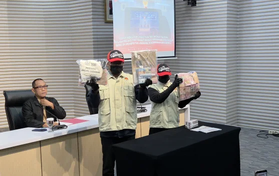 Alumnus UNSOED : Robohnya Moral Perguruan Tinggi Kami