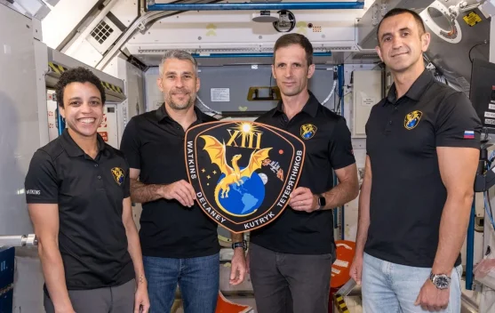 NASA dan SpaceX Tunda Peluncuran Misi Crew-13