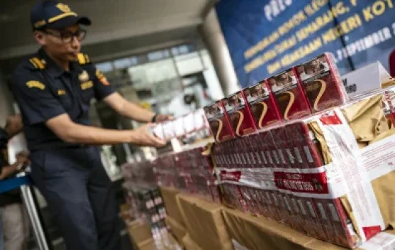 Ganggu Persaingan Usaha, DPR Dukung Bea Cukai Giatkan Penindakan Rokok Ilegal