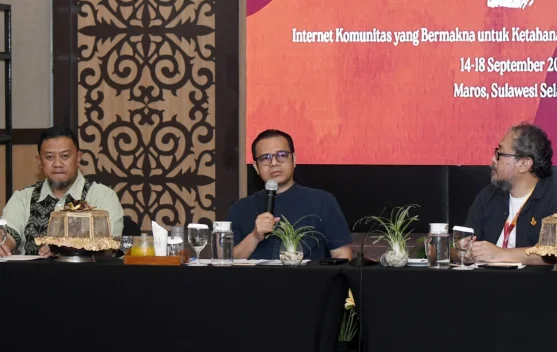 Wamenkomdigi: Algoritma dan Disinformasi Jadi Tantangan Masyarakat Modern