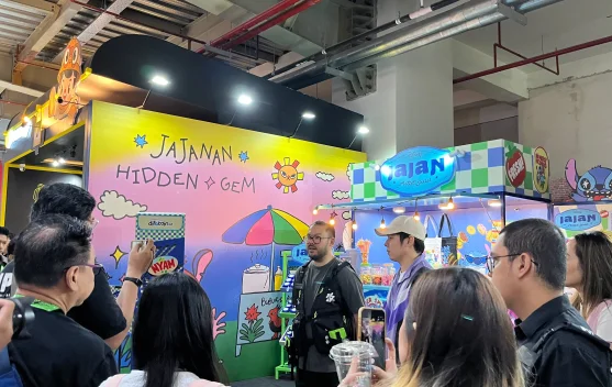 'Disney Jajan' Hadirkan Interpretasi Stitch dari Seniman Indonesia di JICAF 2026
