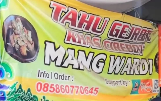 Tahu Gejrot Mang Wardi, Resep Warisan yang Bertahan Tiga Generasi