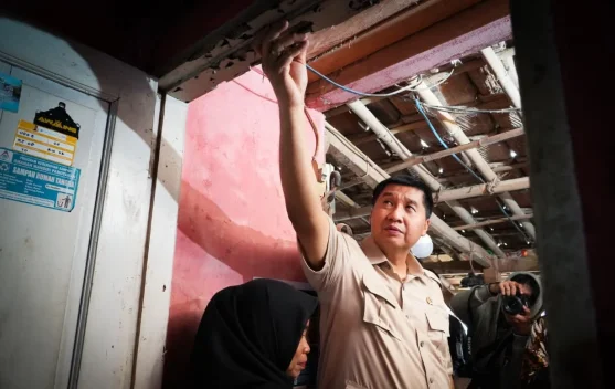 Pemerintah Pastikan Bedah Rumah di Purwakarta Tepat Sasaran