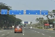 Soetta Masih Ditutup, Arus Kendaraan menuju Bandara Lengang