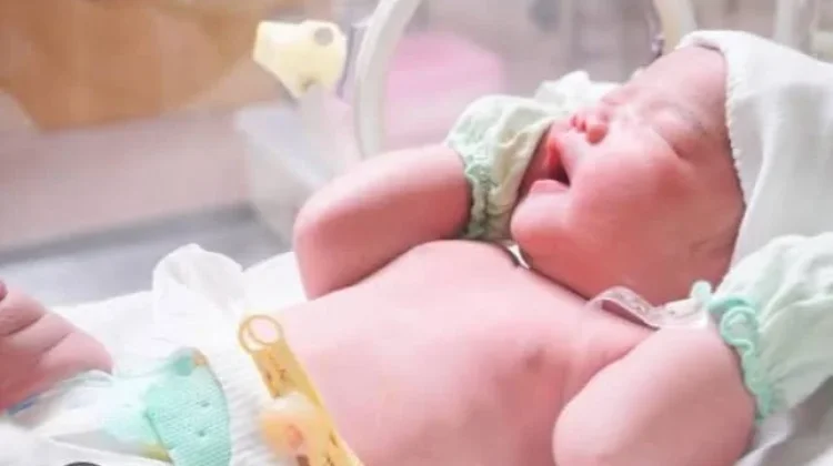 Berapa Lama Bayi yang Baru Lahir Bertahan tanpa Asi
