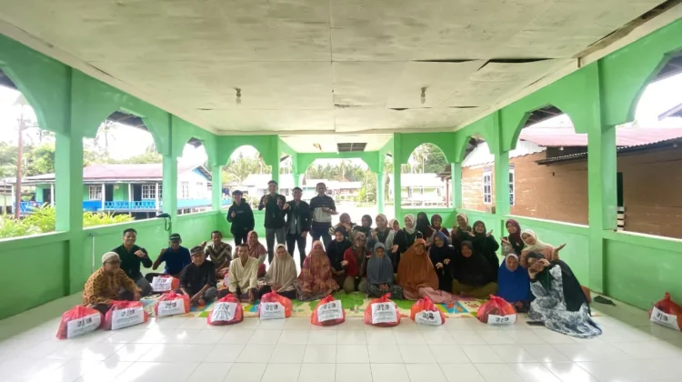 HMI Natuna Salurkan Sembako untuk Warga
