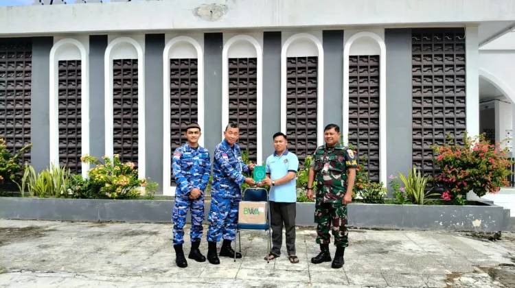 Lanud Raden Sadjad Natuna Terima Wakaf Al-Qur’an