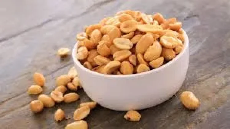 Benarkah Sering Makan Kacang Bikin Jerawatan ?