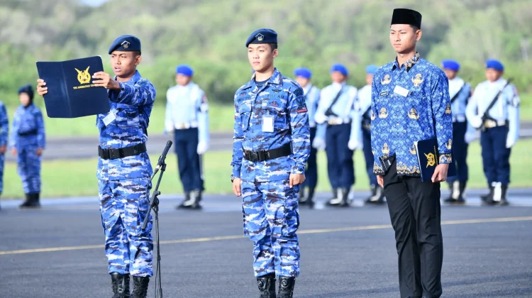 Kadister Tegaskan Amanat Kasau dalam Upacara di Lanud RSA Natuna