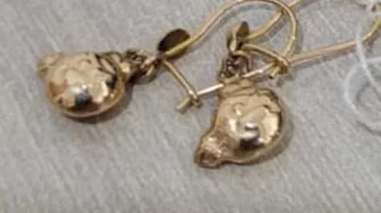 Cara Memilih Anting untuk Anak