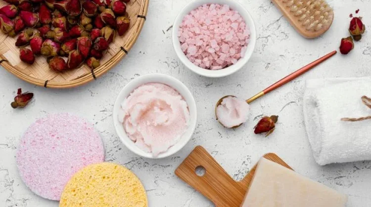 Sering Dianggap Sama, Inilah Perbedaan Lulur dan Scrub Badan